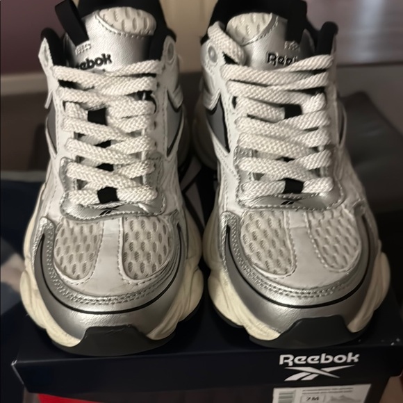 Reebok | Shoes | Reebok Silver And Black Athletic Shoes With Breathable ...